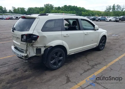 2018 Dodge Journey Crossroad Awd z USA, uszkodzony, nr VIN 3C4PDDGG2JT387250